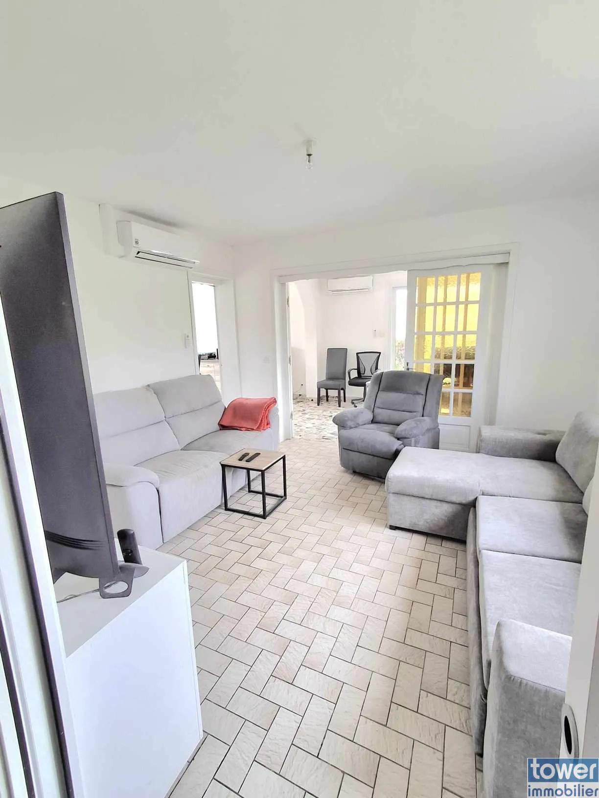 Maison individuelle lumineuse de 100 m² à Ames, calme et bien équipée 