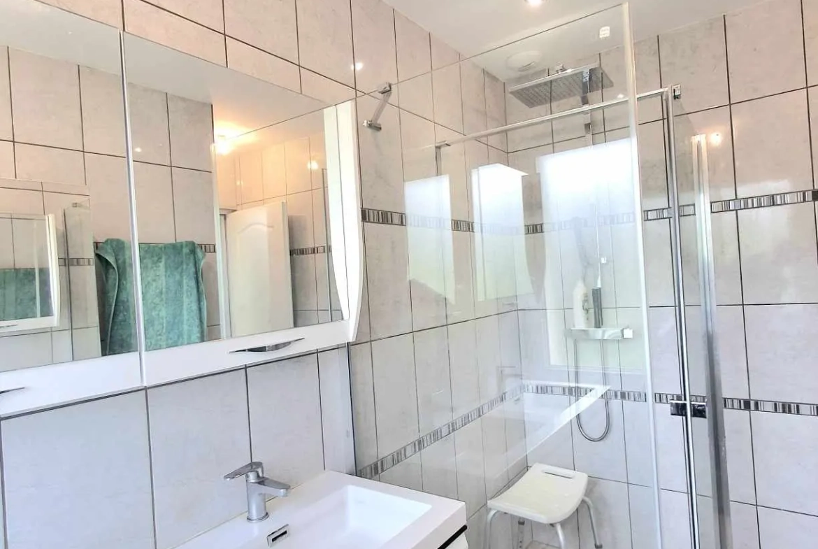 Maison individuelle lumineuse de 100 m² à Ames, calme et bien équipée 