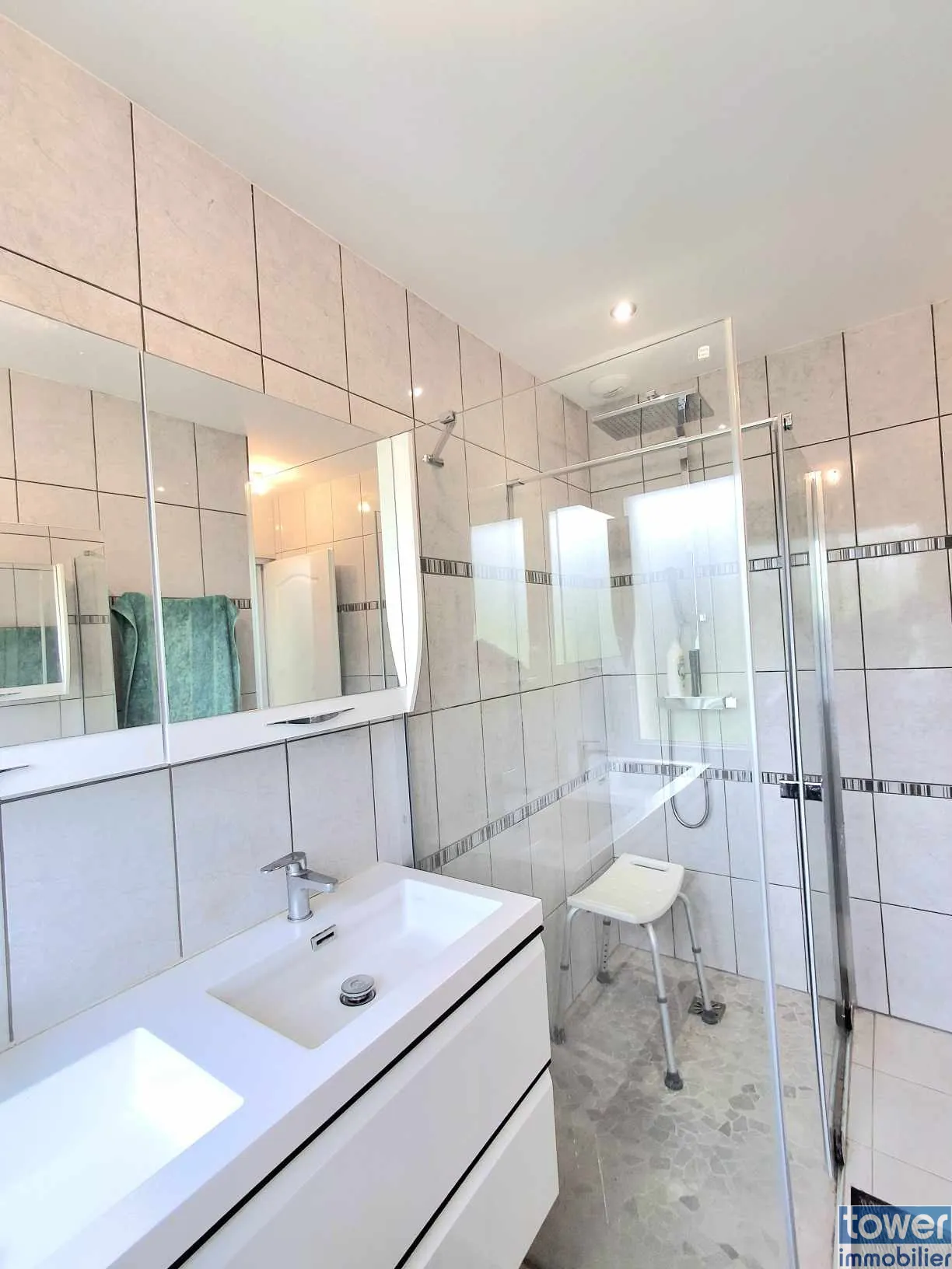 Maison individuelle lumineuse de 100 m² à Ames, calme et bien équipée 