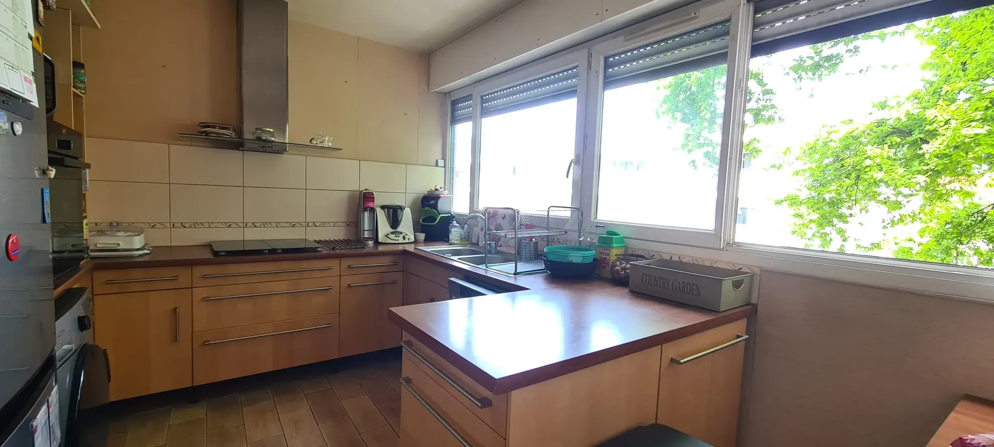 Appartement 5 pièces lumineux avec parking, cave et balcon à Limeil-Brevannes 