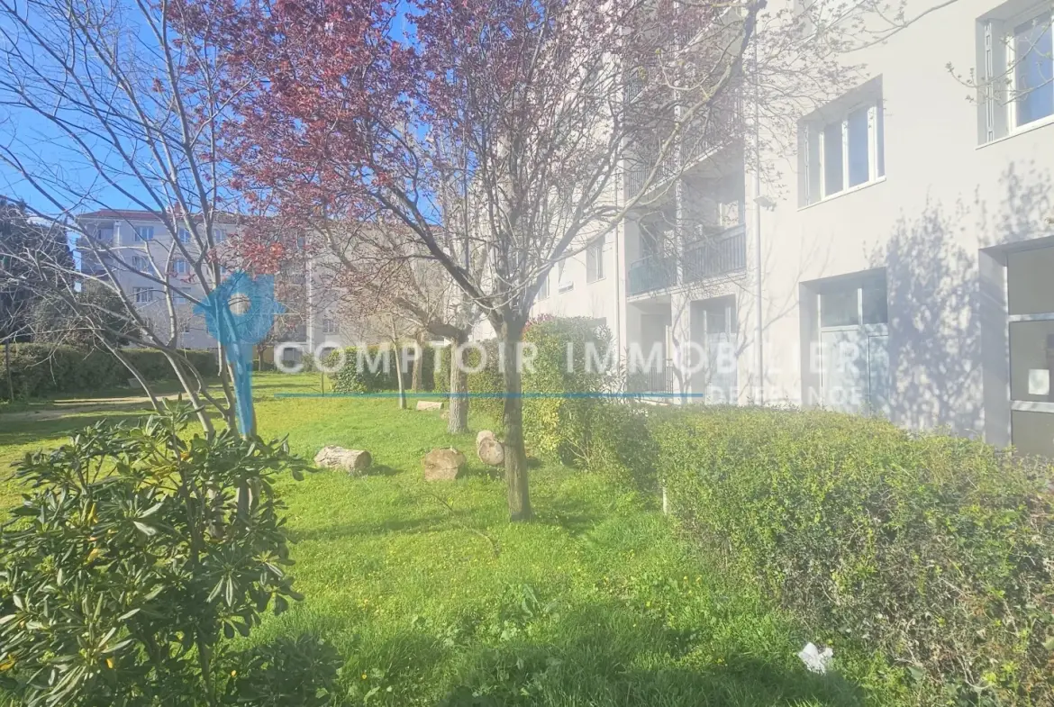 Appartement T3 lumineux avec balcon et cave à Montpellier – Dernier étage 