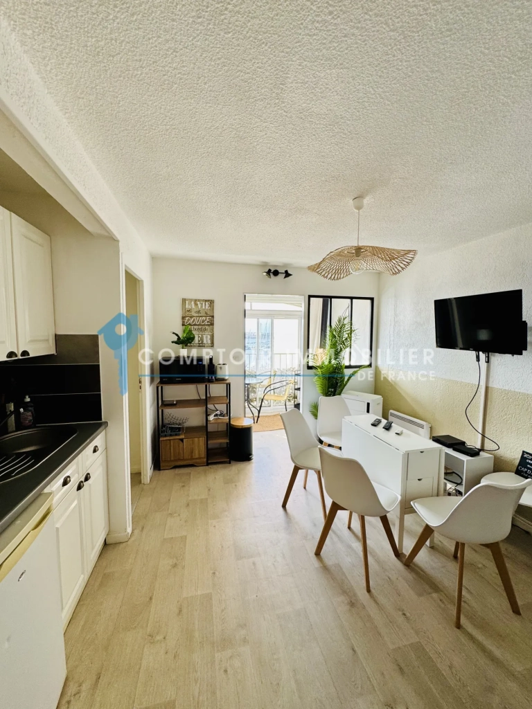 Appartement T2 avec Vue Port au Dernier Étage à Agde
