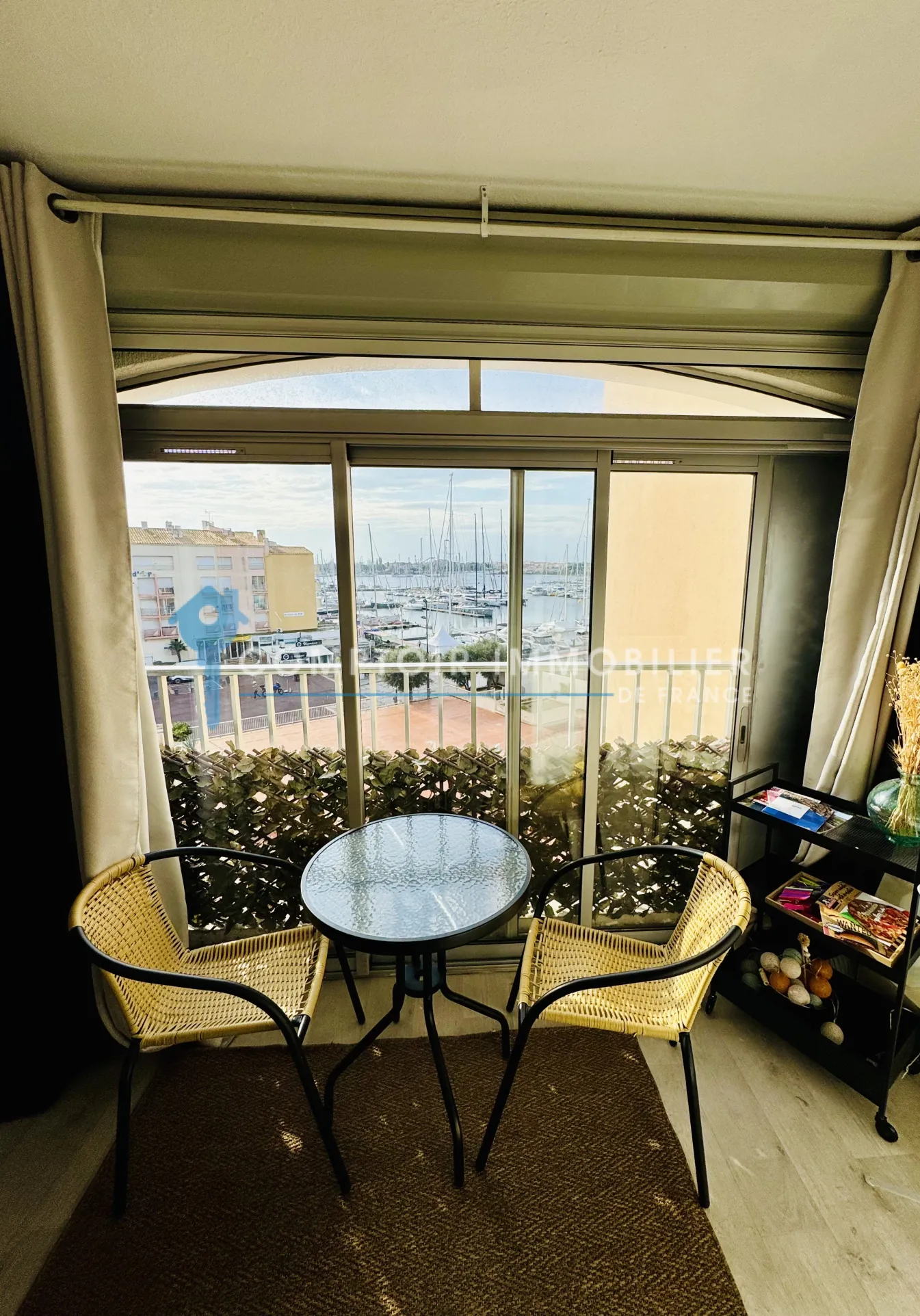 Appartement T2 avec Vue Port au Dernier Étage à Agde 