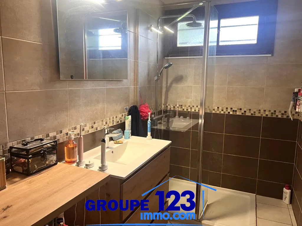 Maison familiale de 110 m2 avec jardin et garage proche de Joigny 