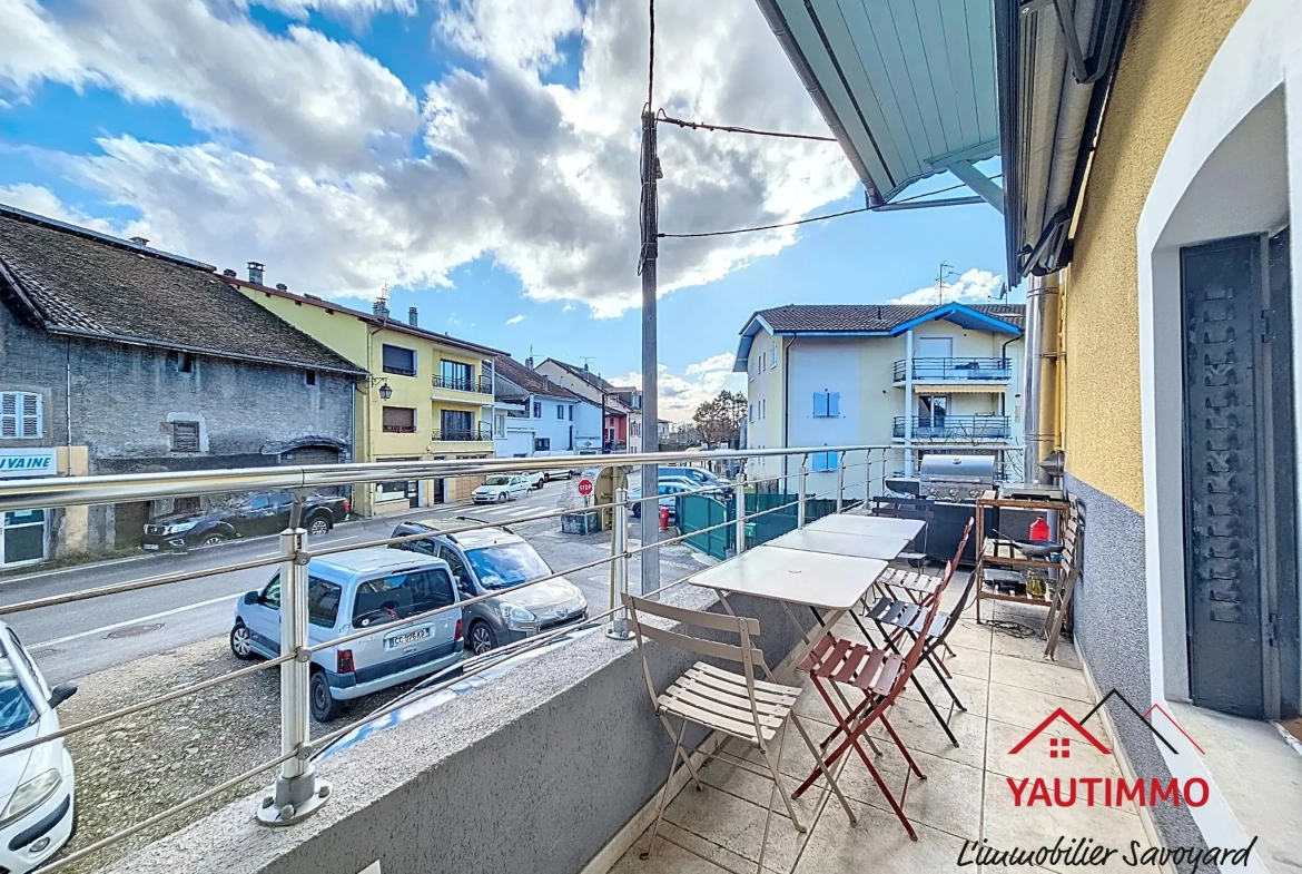 Maison rénovée de 100 m² au centre de Douvaine avec forte rentabilité 