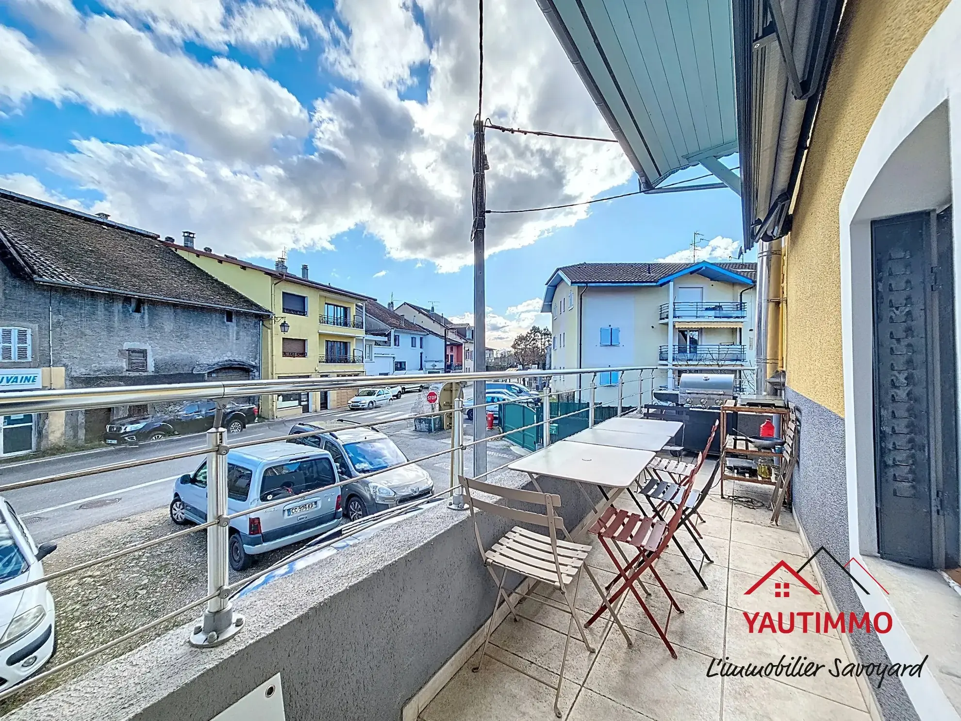 Maison rénovée de 100 m² au centre de Douvaine avec forte rentabilité 