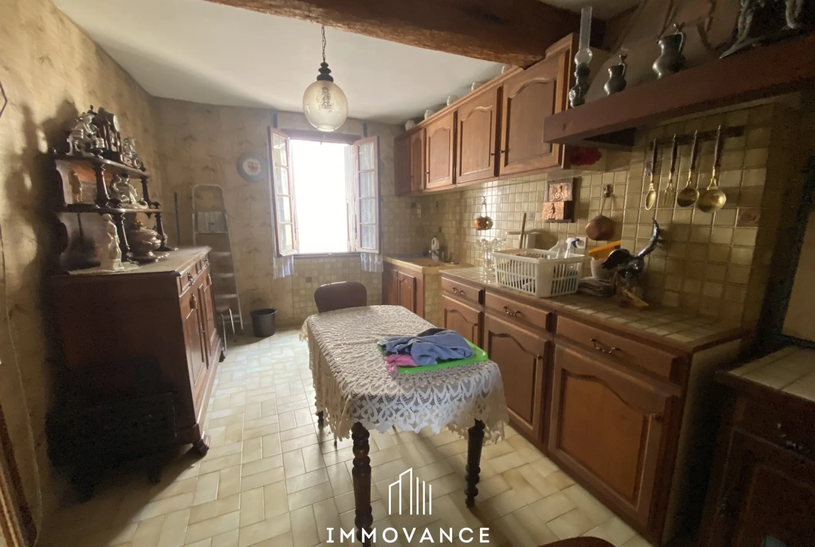 Grande maison de ville de 190 m² avec garage à Frontignan 