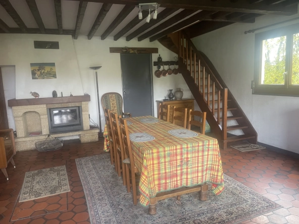 Maison de 170 m² à Camembert avec terrain et dépendances 