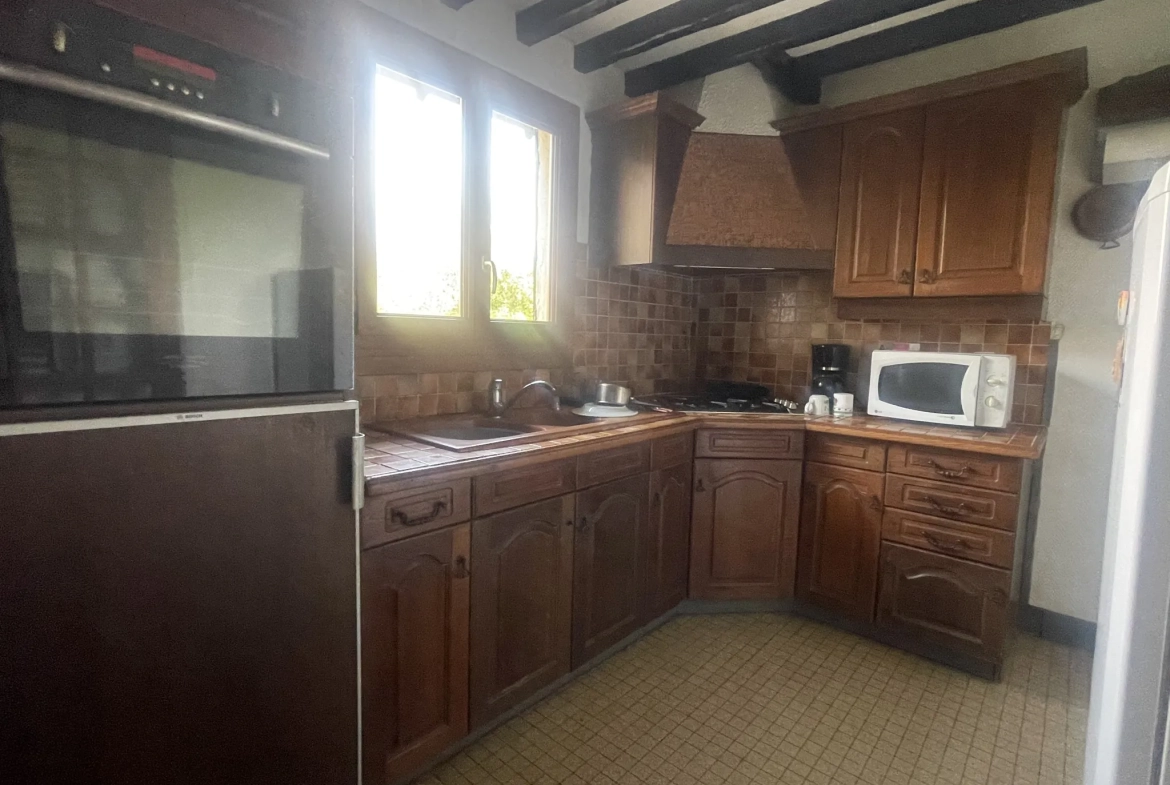 Charmante maison de 170 m² avec terrain à Camembert en vente 
