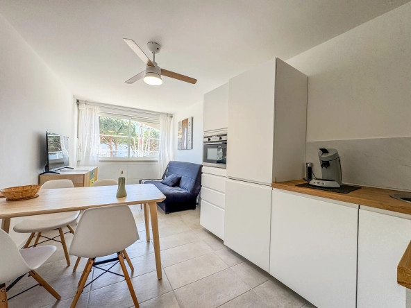 Appartement T2 cabine rénové avec parking proche plage à La Grande Motte