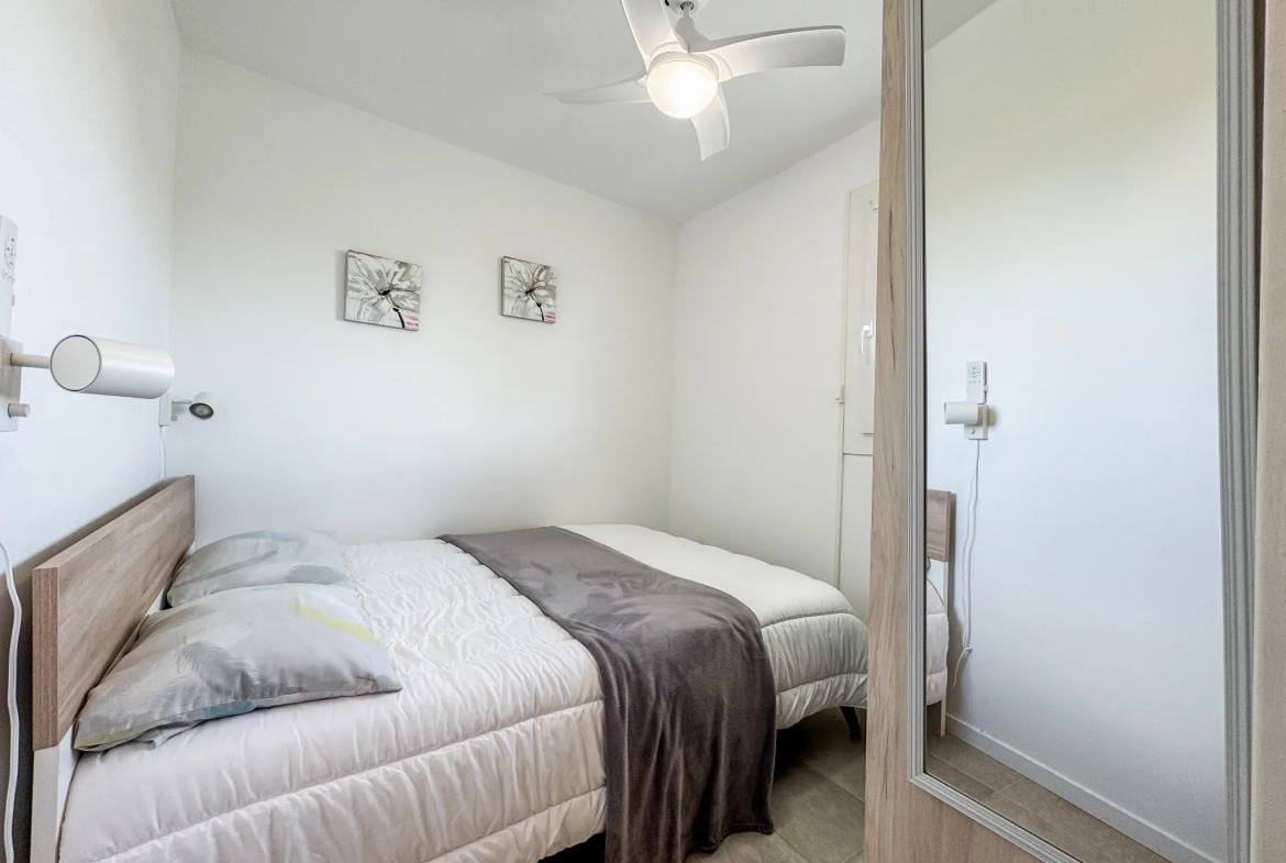 Appartement T2 cabine rénové avec parking proche plage à La Grande Motte 