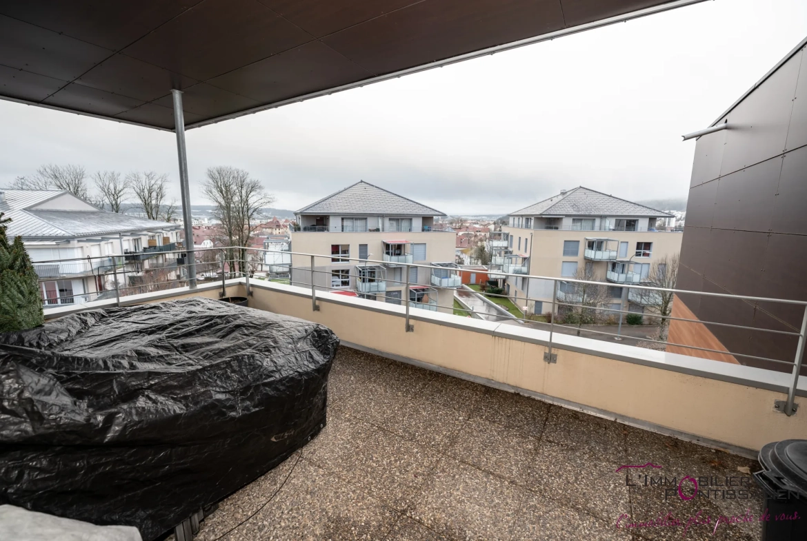 Appartement 3 pièces avec 2 terrasses, garage à Pontarlier 