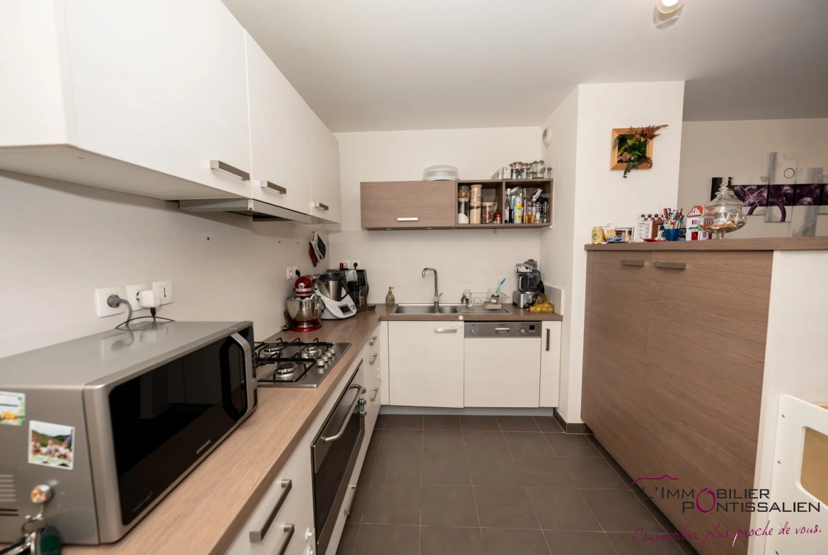Appartement 3 pièces avec 2 terrasses, garage à Pontarlier 