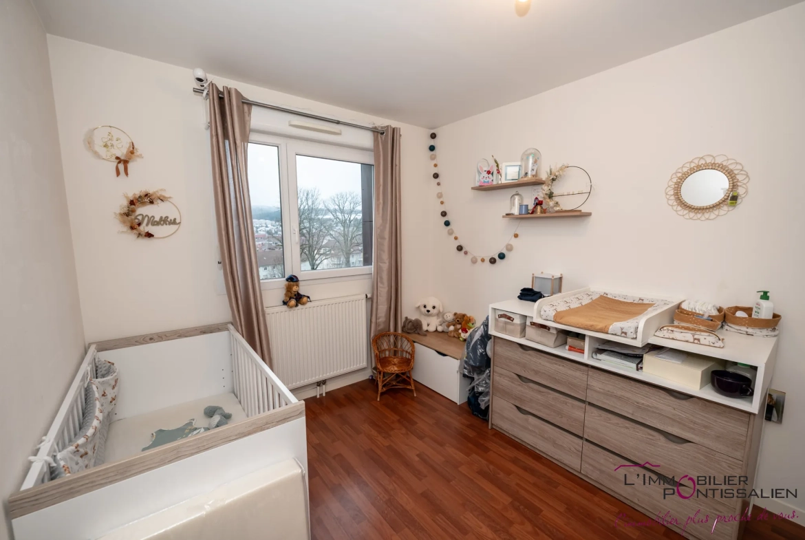 Appartement 3 pièces avec 2 terrasses, garage à Pontarlier 