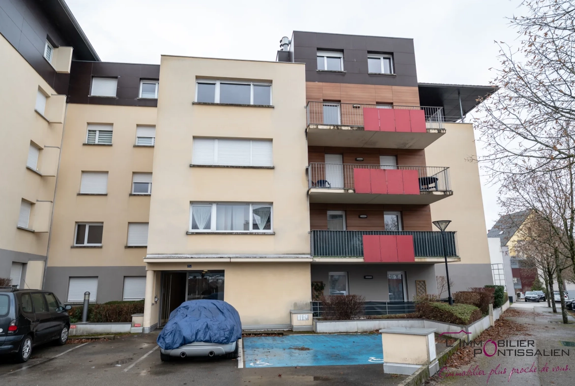 Appartement 3 pièces avec 2 terrasses, garage à Pontarlier 