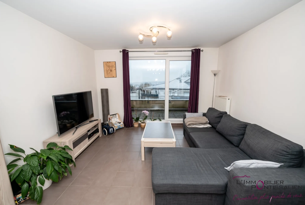 Appartement 3 pièces avec 2 terrasses, garage à Pontarlier 