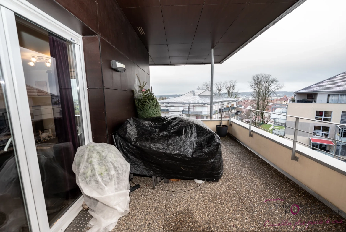 Appartement 3 pièces avec 2 terrasses, garage à Pontarlier 