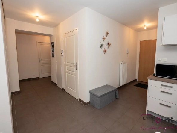 Appartement 3 pièces avec 2 terrasses, garage à Pontarlier 