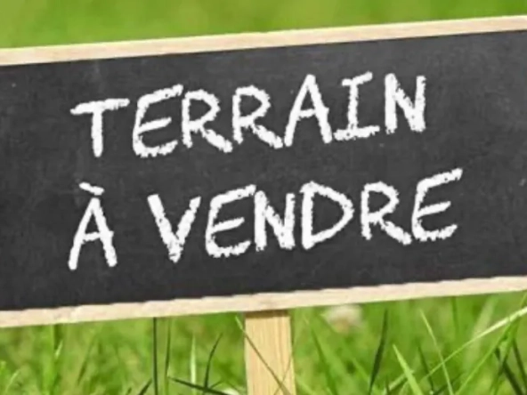 Terrain constructible de 637 m² à proximité de Pézenas, viabilisé et prêt à construire