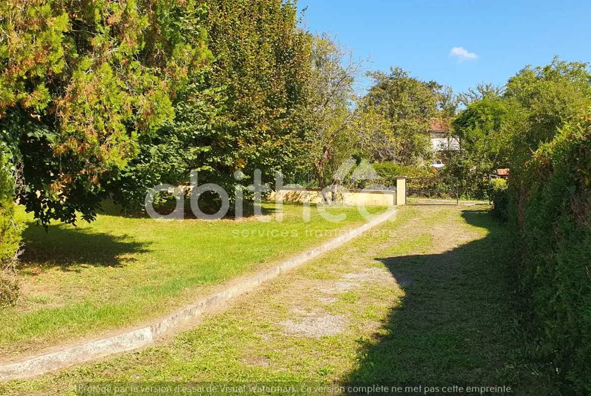Maison rénovée de 90 m² avec sous-sol et grange à Oradour sur Vayres 