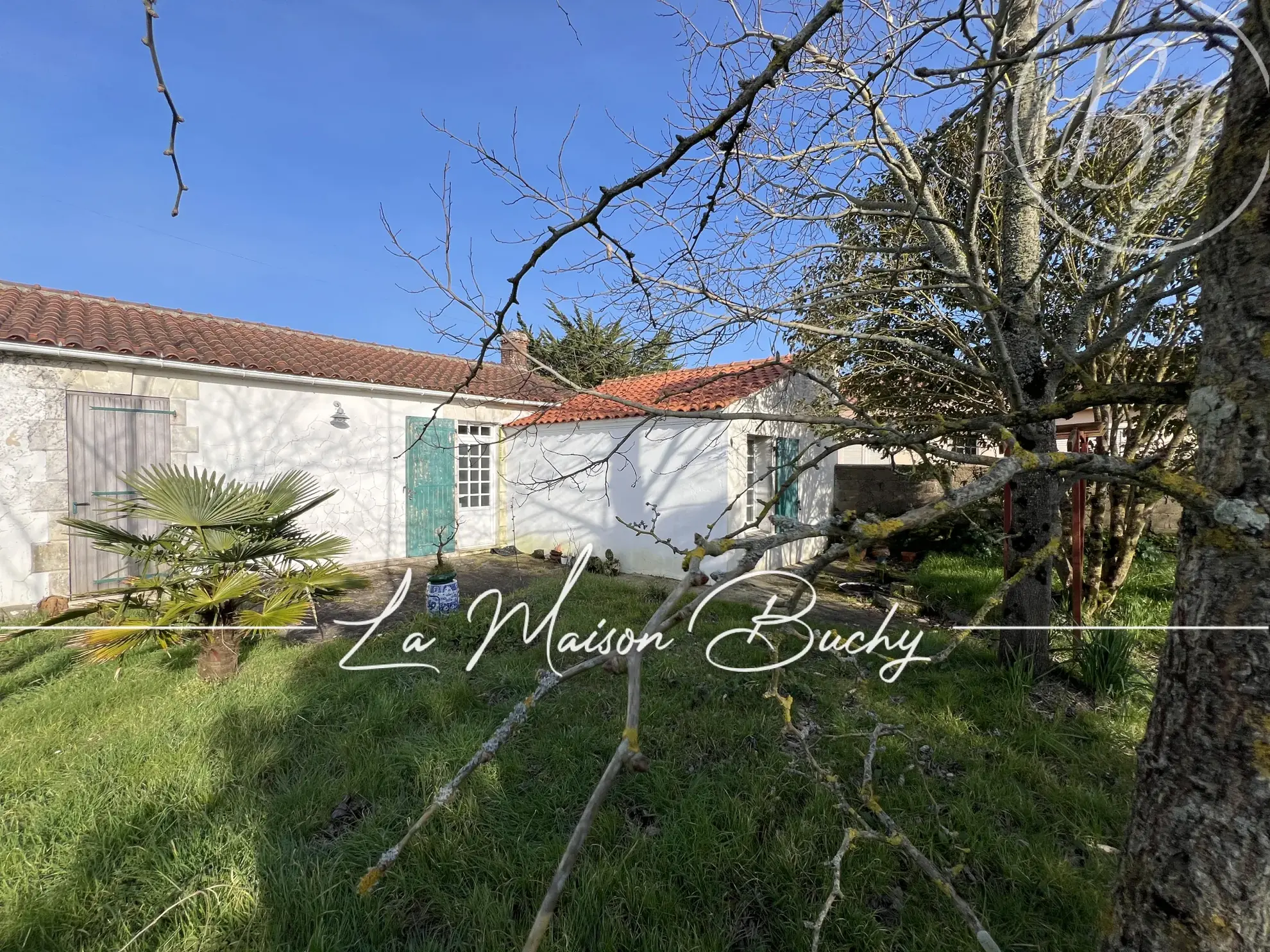 Maison à rénover avec jardin sud à Sauveterre, proche nature et pistes cyclables 