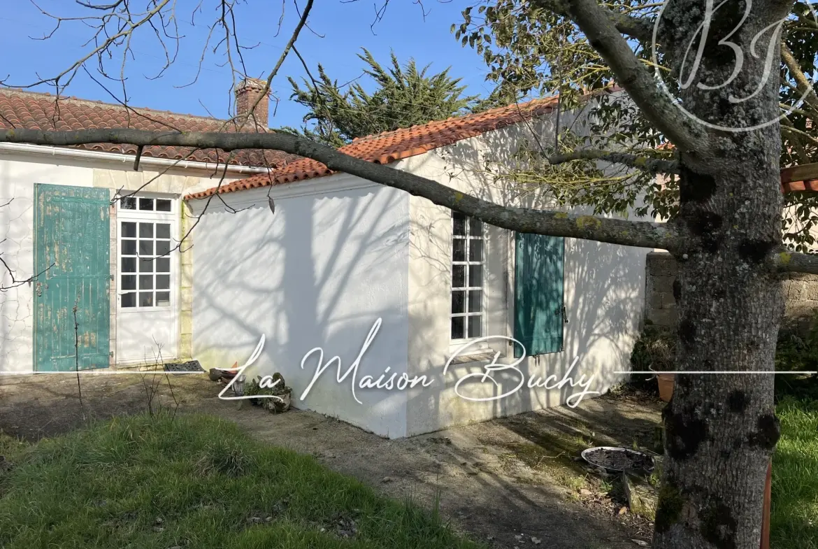 Maison à rénover avec jardin sud à Sauveterre, proche nature et pistes cyclables 