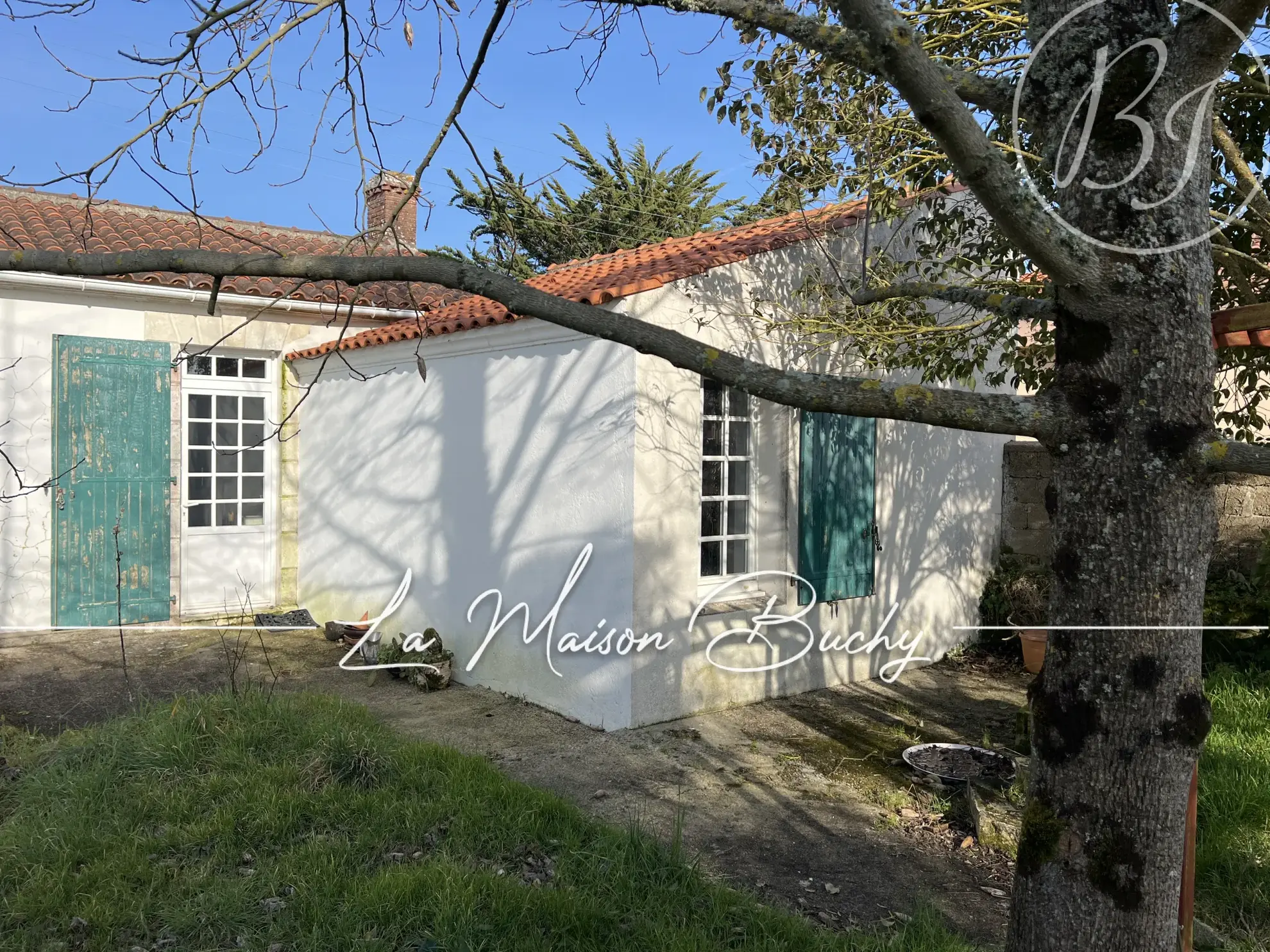 Maison à rénover avec jardin sud à Sauveterre, proche nature et pistes cyclables 