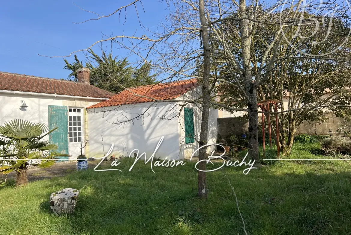 Maison à rénover avec jardin sud à Sauveterre, proche nature et pistes cyclables 