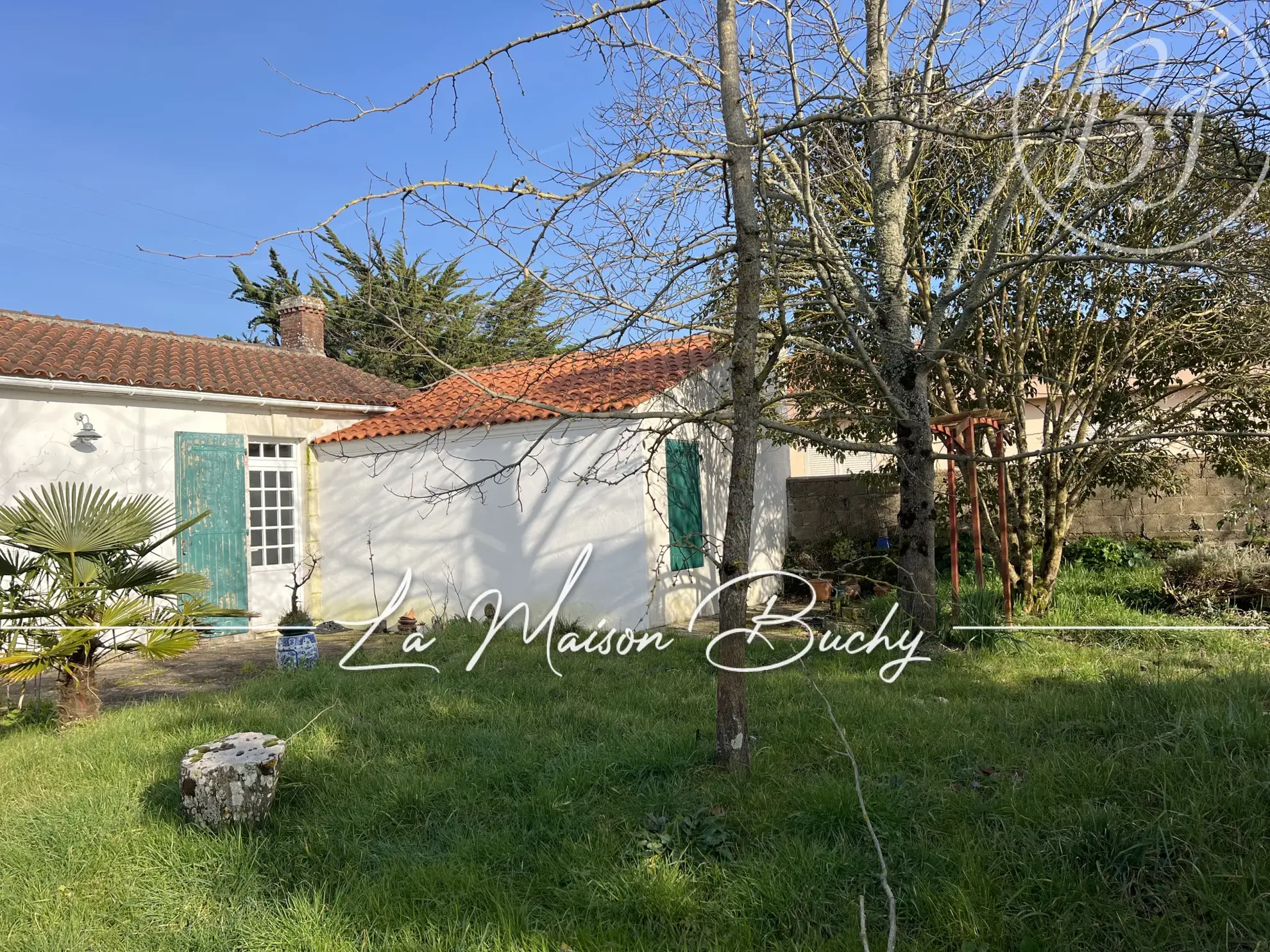 Maison à rénover avec jardin sud à Sauveterre, proche nature et pistes cyclables 