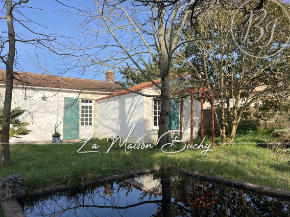 Maison à rénover avec jardin sud à Sauveterre, proche nature et pistes cyclables