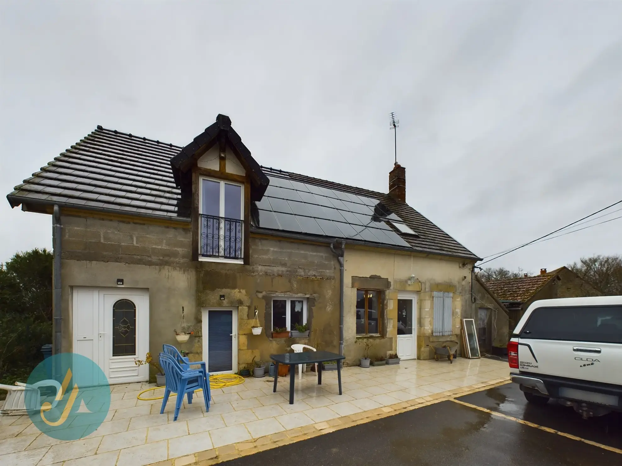 Maison 4 chambres avec terrain et dépendances au calme à Narcy 