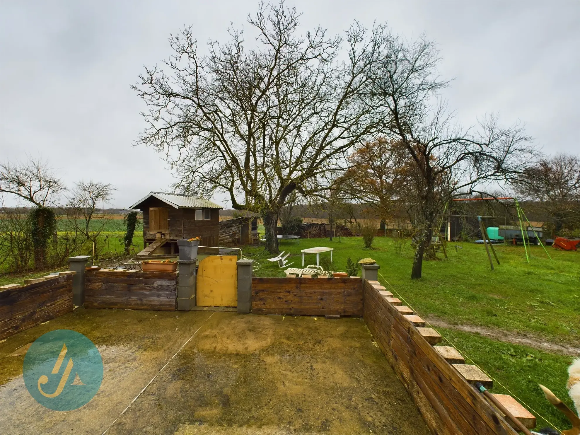 Maison 4 chambres avec terrain et dépendances au calme à Narcy 