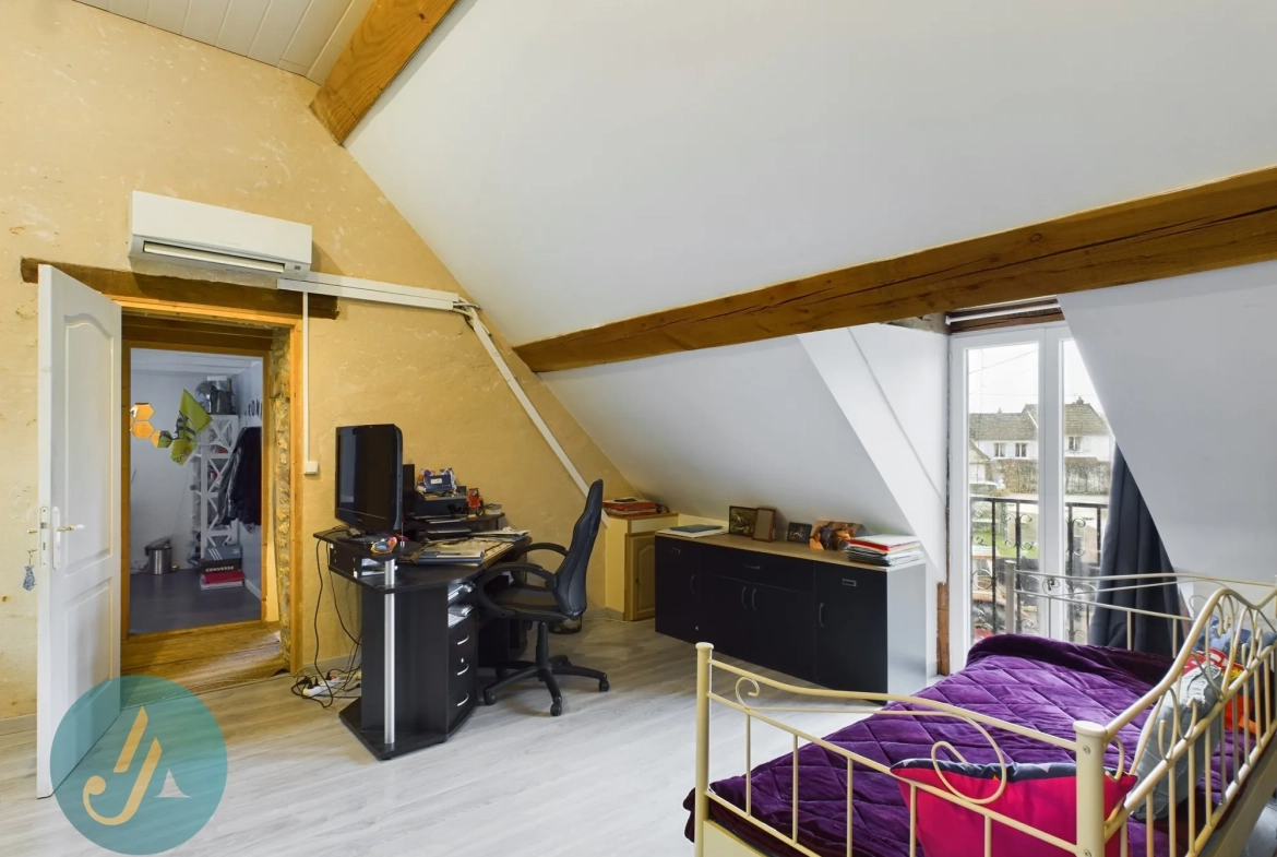 Maison 4 chambres avec terrain et dépendances au calme à Narcy 