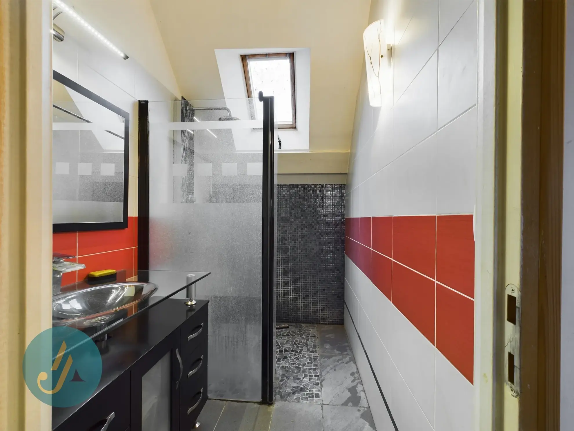 Maison 4 chambres avec terrain et dépendances au calme à Narcy 