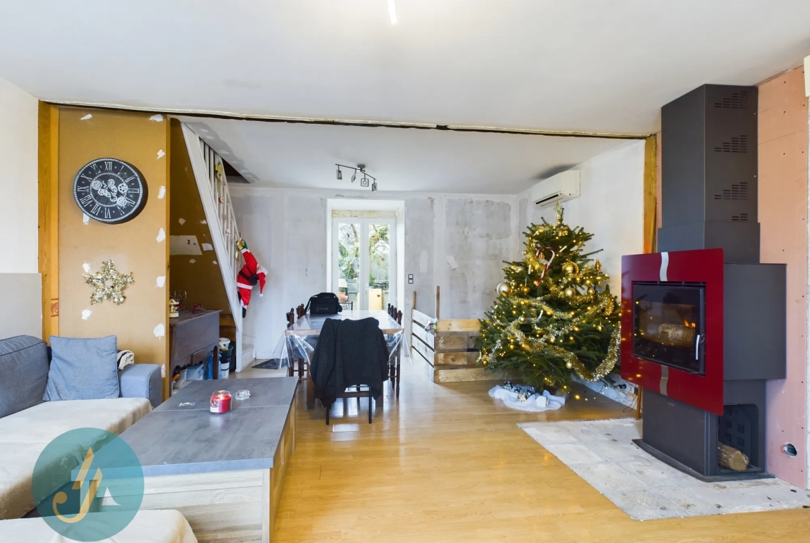 Maison 4 chambres avec terrain et dépendances au calme à Narcy 