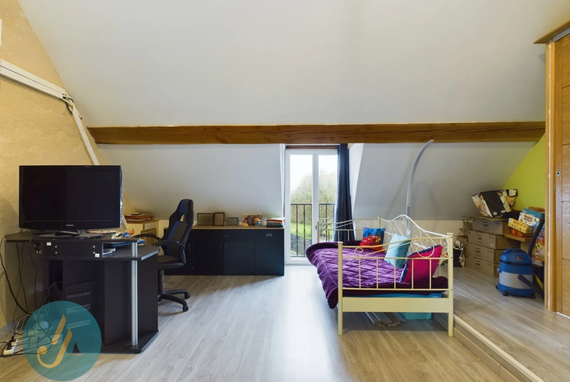 Maison 4 chambres avec terrain et dépendances au calme à Narcy 