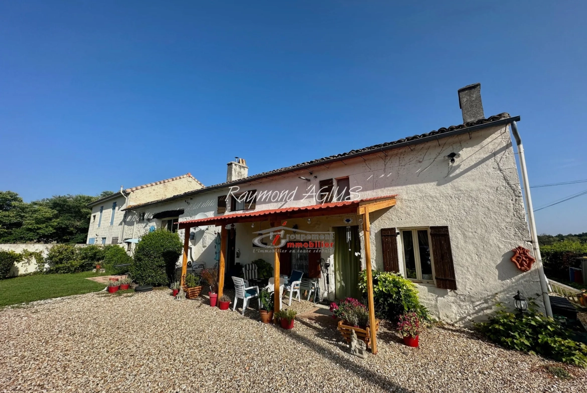 Charmante maison en pierre avec 6 chambres proche de Saint-Foy-la-Grande 