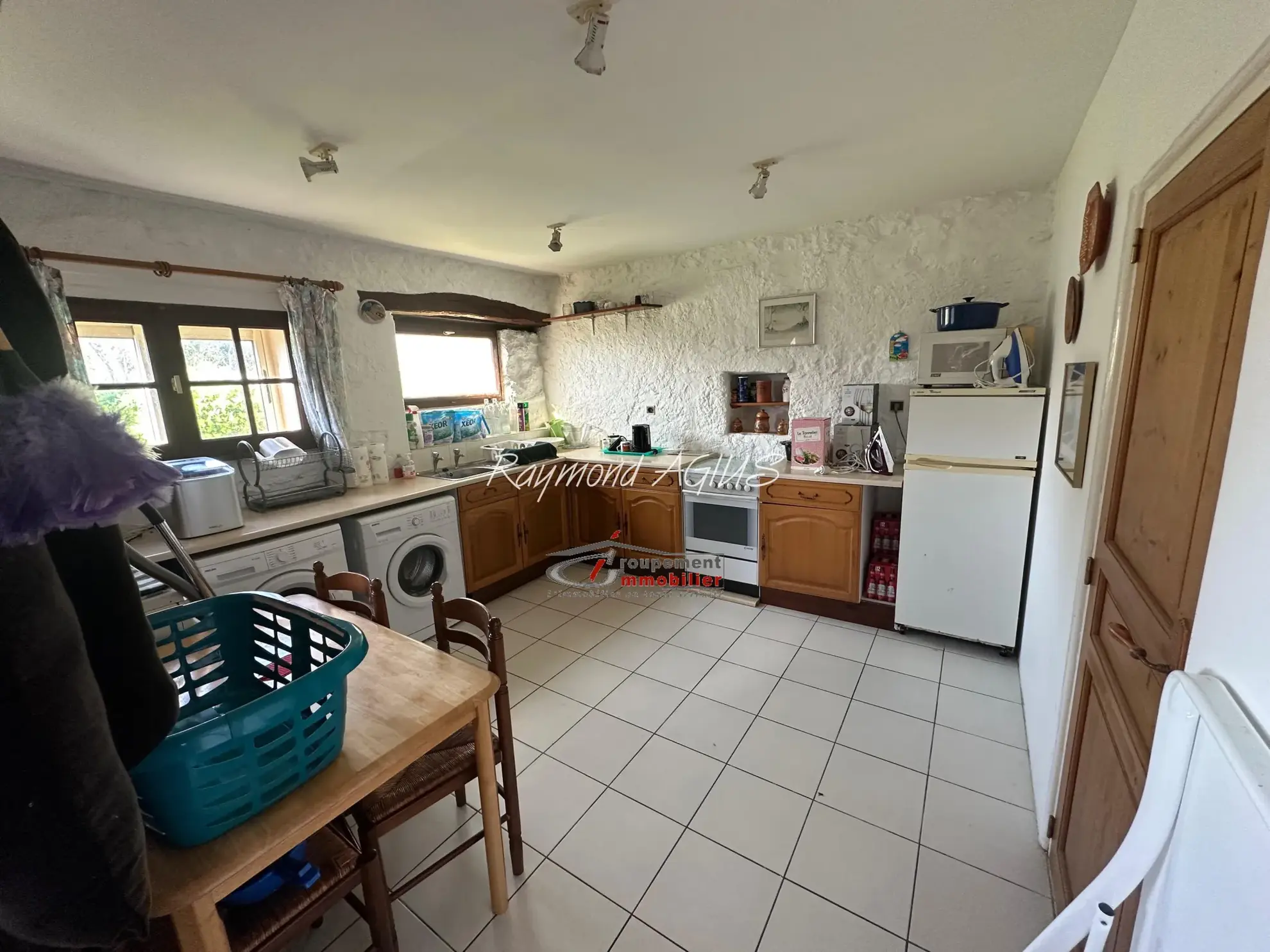 Charmante maison en pierre avec 6 chambres proche de Saint-Foy-la-Grande 
