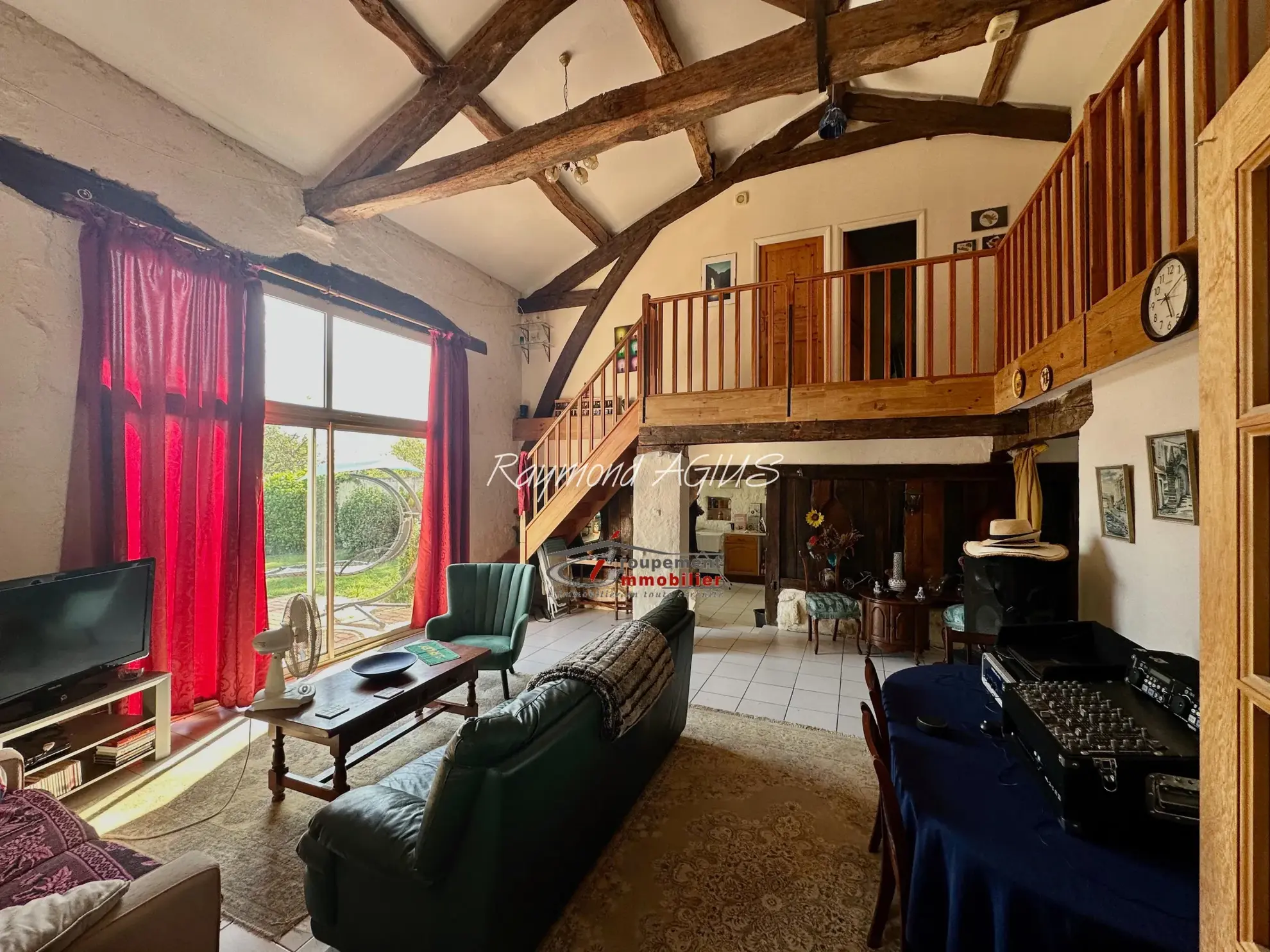 Charmante maison en pierre avec 6 chambres proche de Saint-Foy-la-Grande 