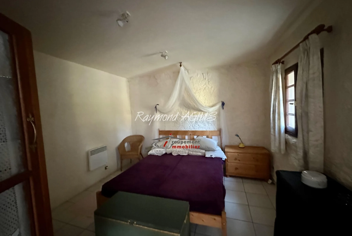 Charmante maison en pierre avec 6 chambres proche de Saint-Foy-la-Grande 