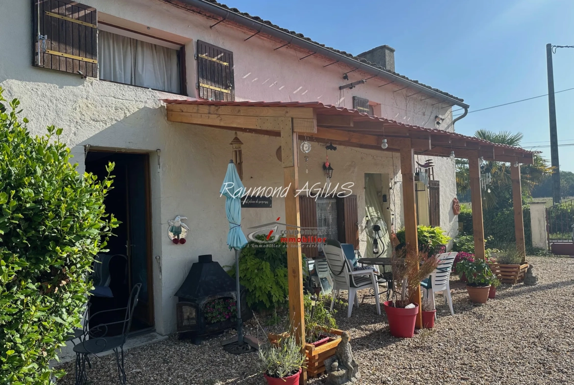 Charmante maison en pierre avec 6 chambres proche de Saint-Foy-la-Grande 