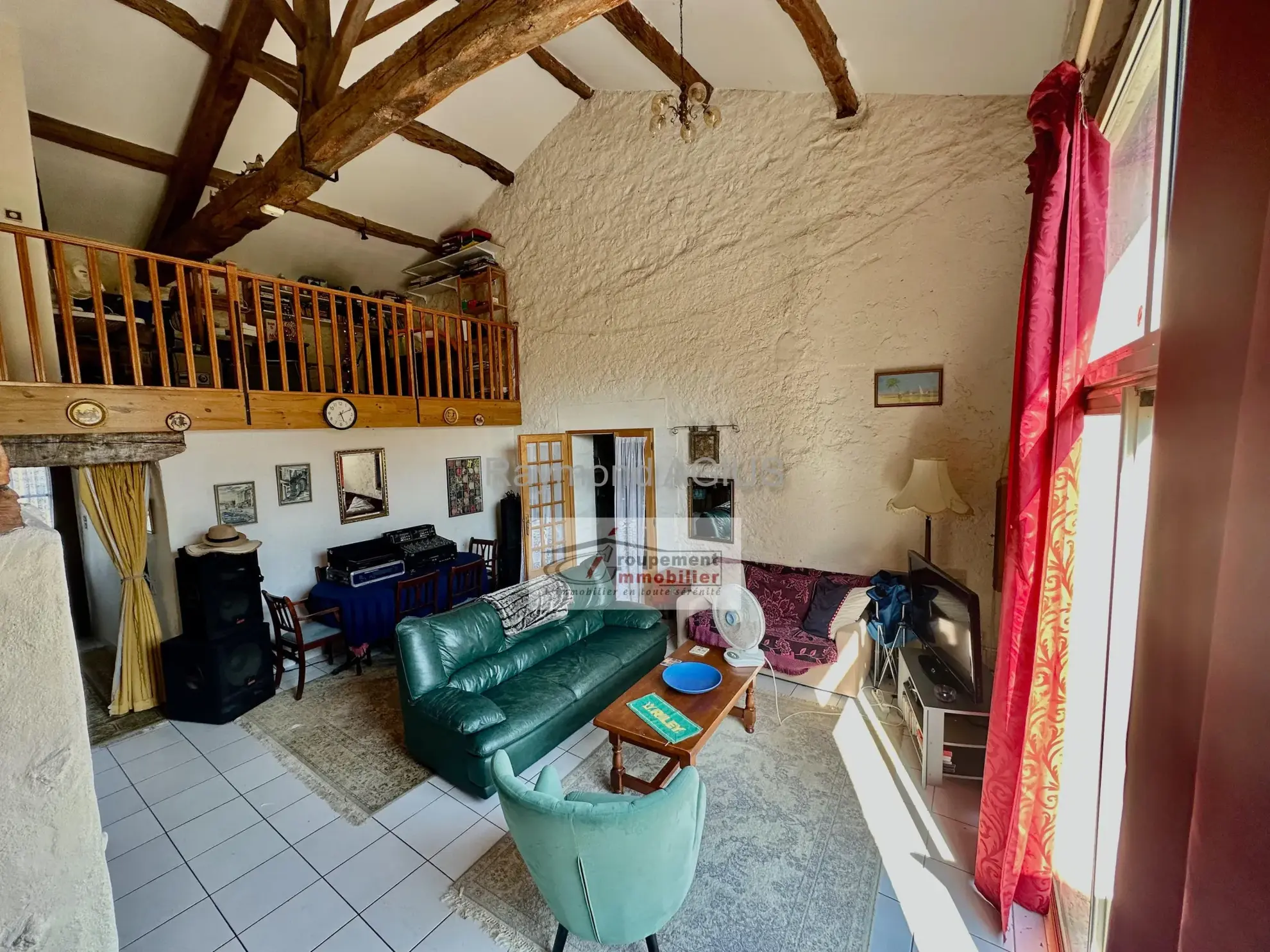Charmante maison en pierre avec 6 chambres proche de Saint-Foy-la-Grande 