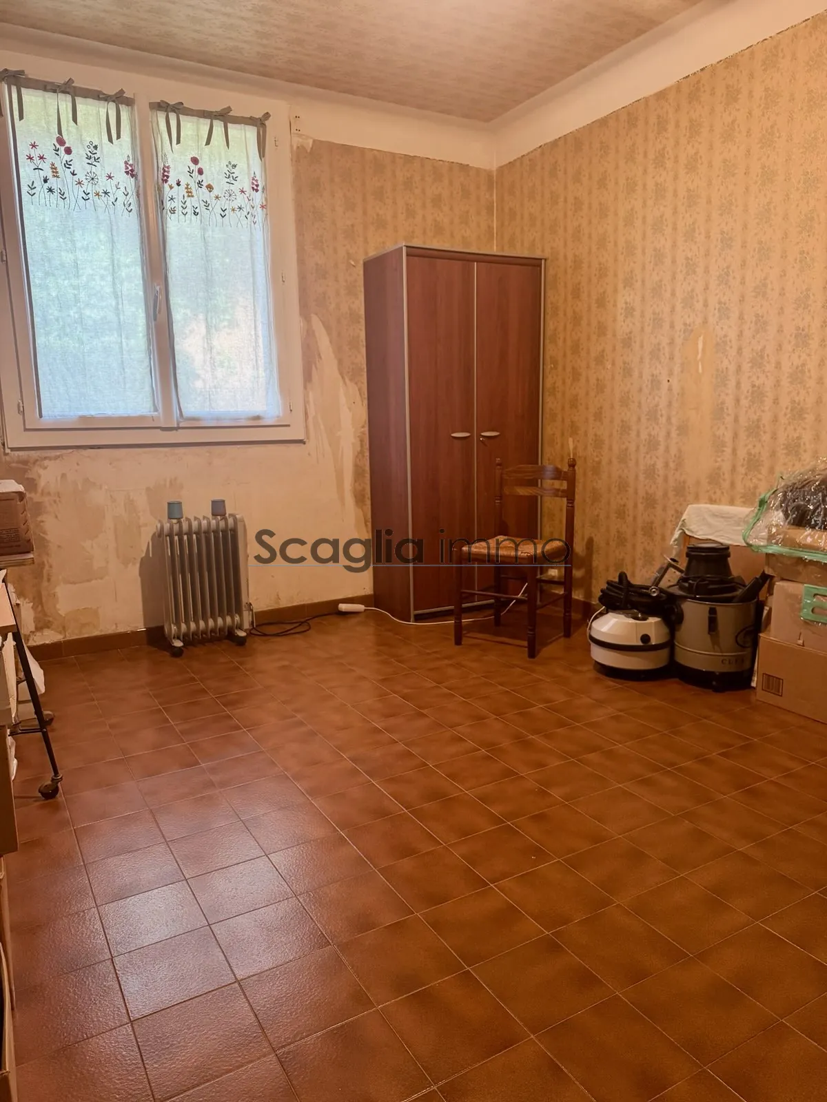 Appartement de 4 pièces à vendre à Sartène – Charmant logement avec terrasse et parking 