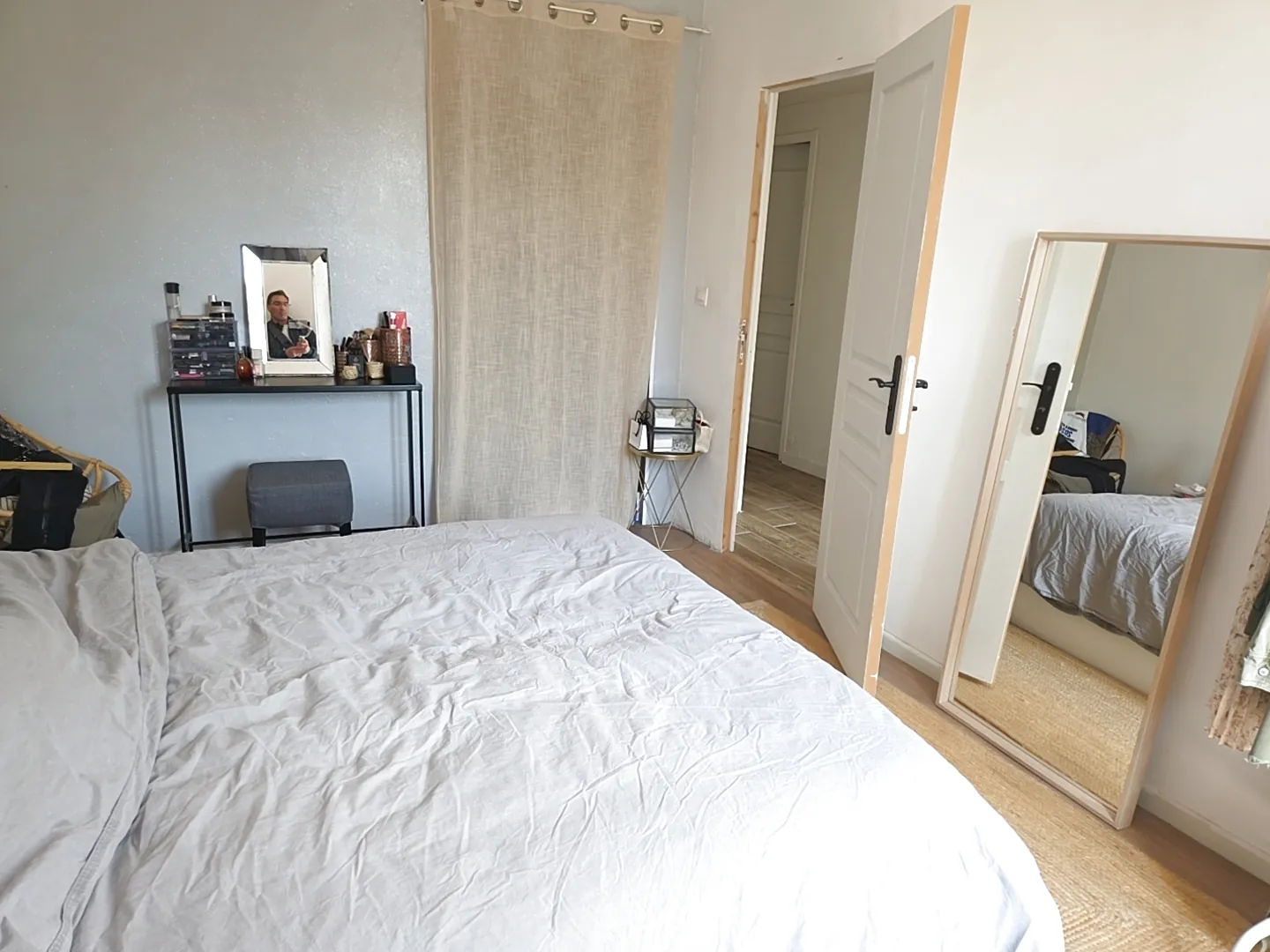 Appartement 2 chambres à vendre à Sollies-Pont, centre-ville, prêt pour rénovation 