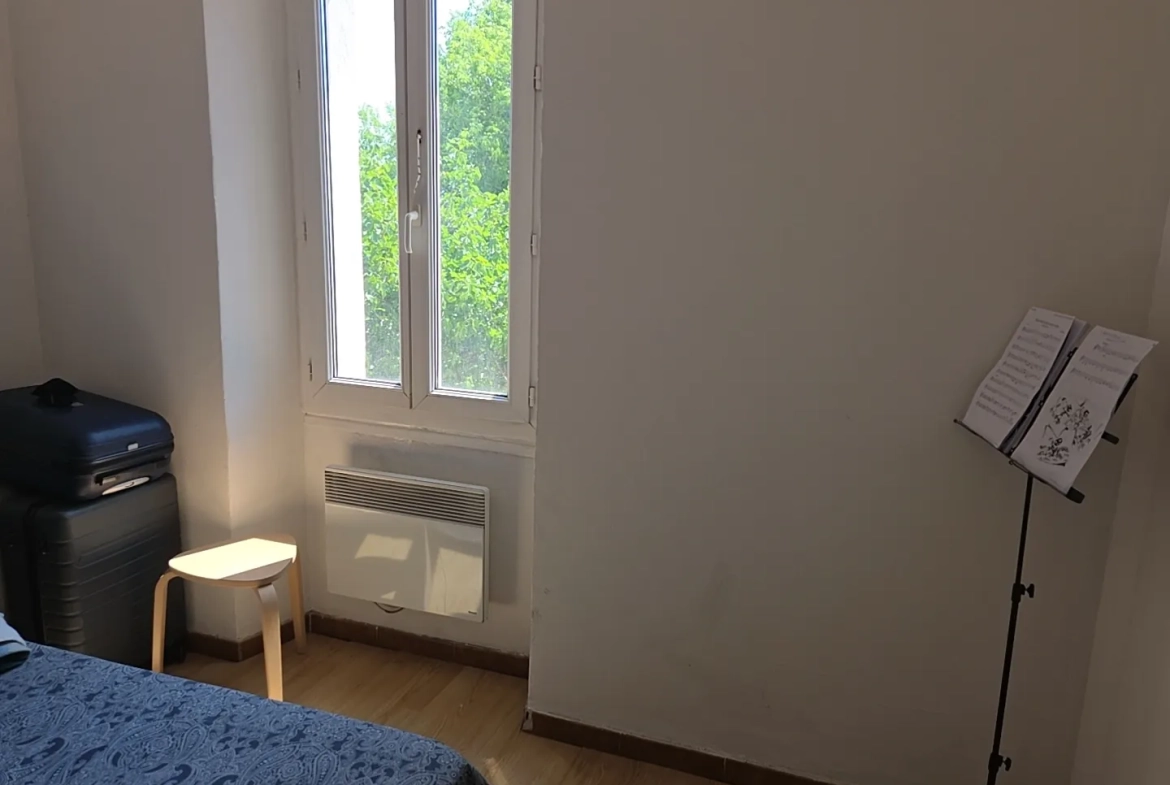 Appartement 2 chambres à vendre à Sollies-Pont, centre-ville, prêt pour rénovation 