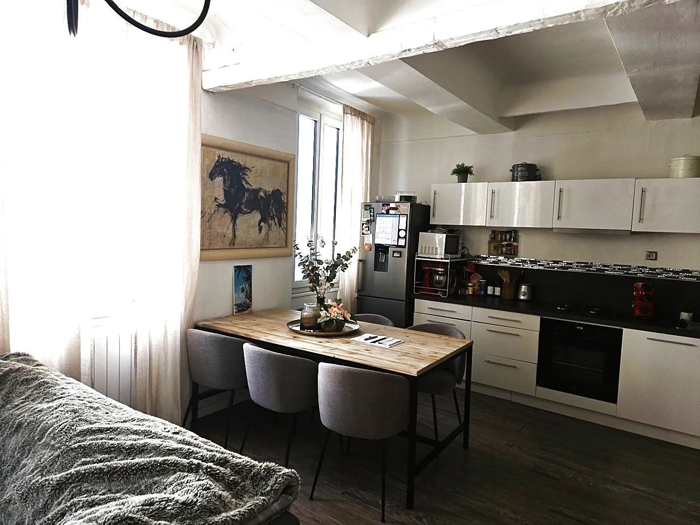 Appartement 2 chambres à vendre à Sollies-Pont, centre-ville, prêt pour rénovation 