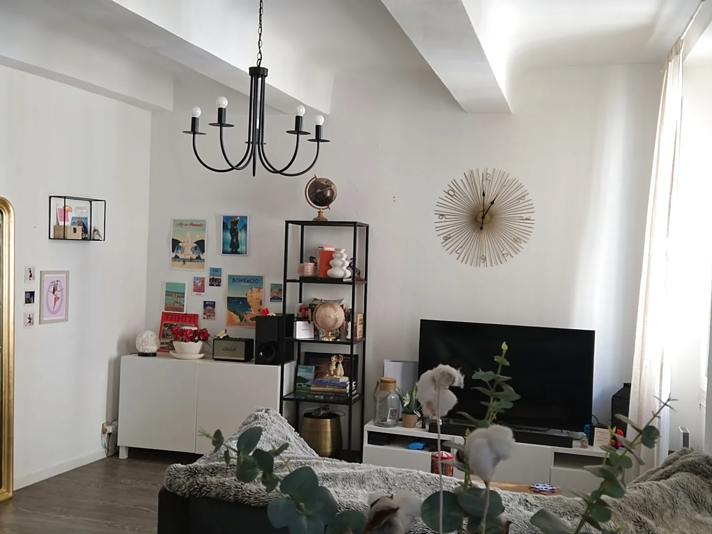 Appartement 2 chambres à vendre à Sollies-Pont, centre-ville, prêt pour rénovation 