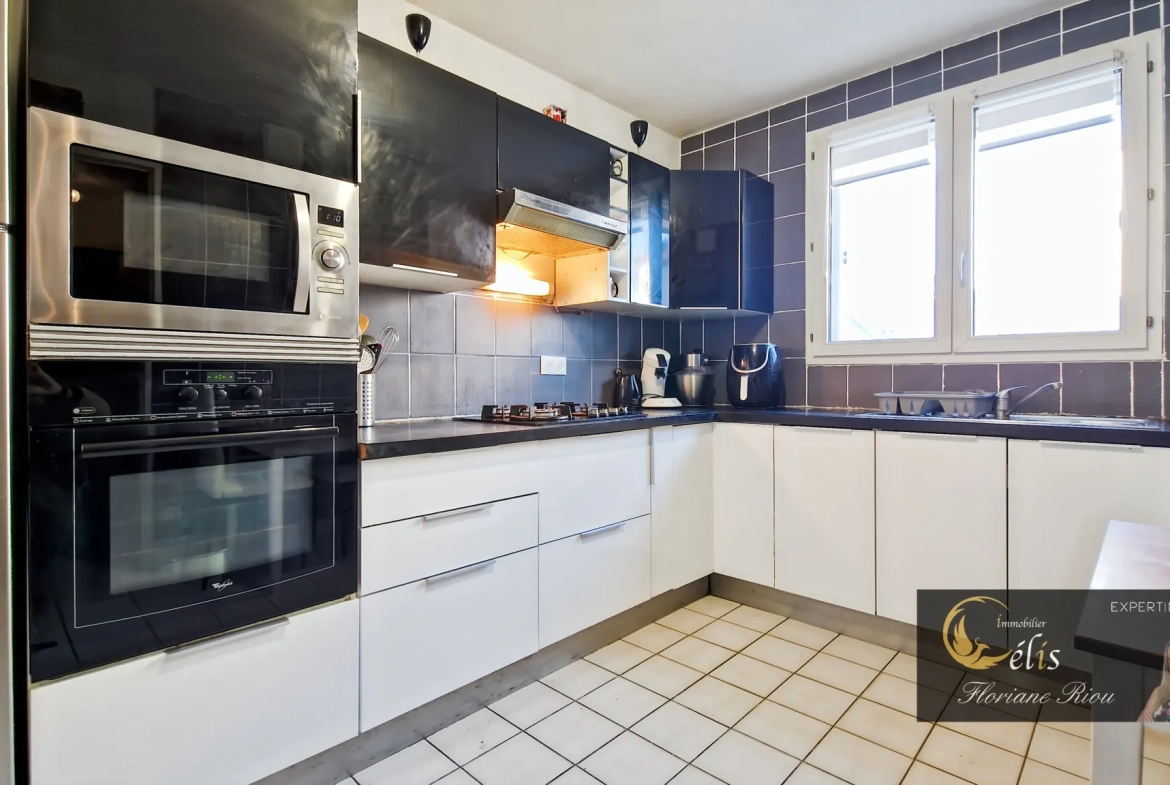 Maison familiale de 105 m² avec jardin à l'Isle d'Abeau, faible consommation énergétique 