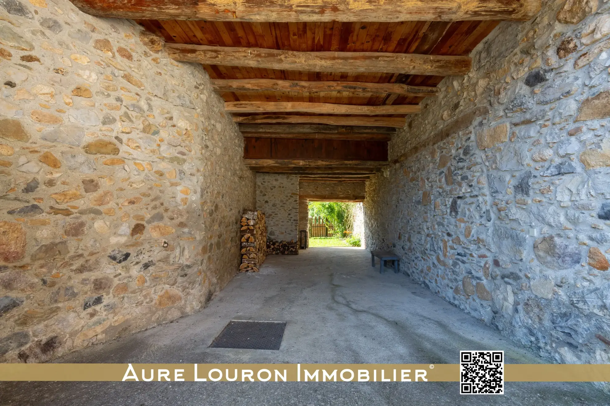 Maison pyrénéenne de 125 m² avec dépendances à Reboucs, idéal investissement 