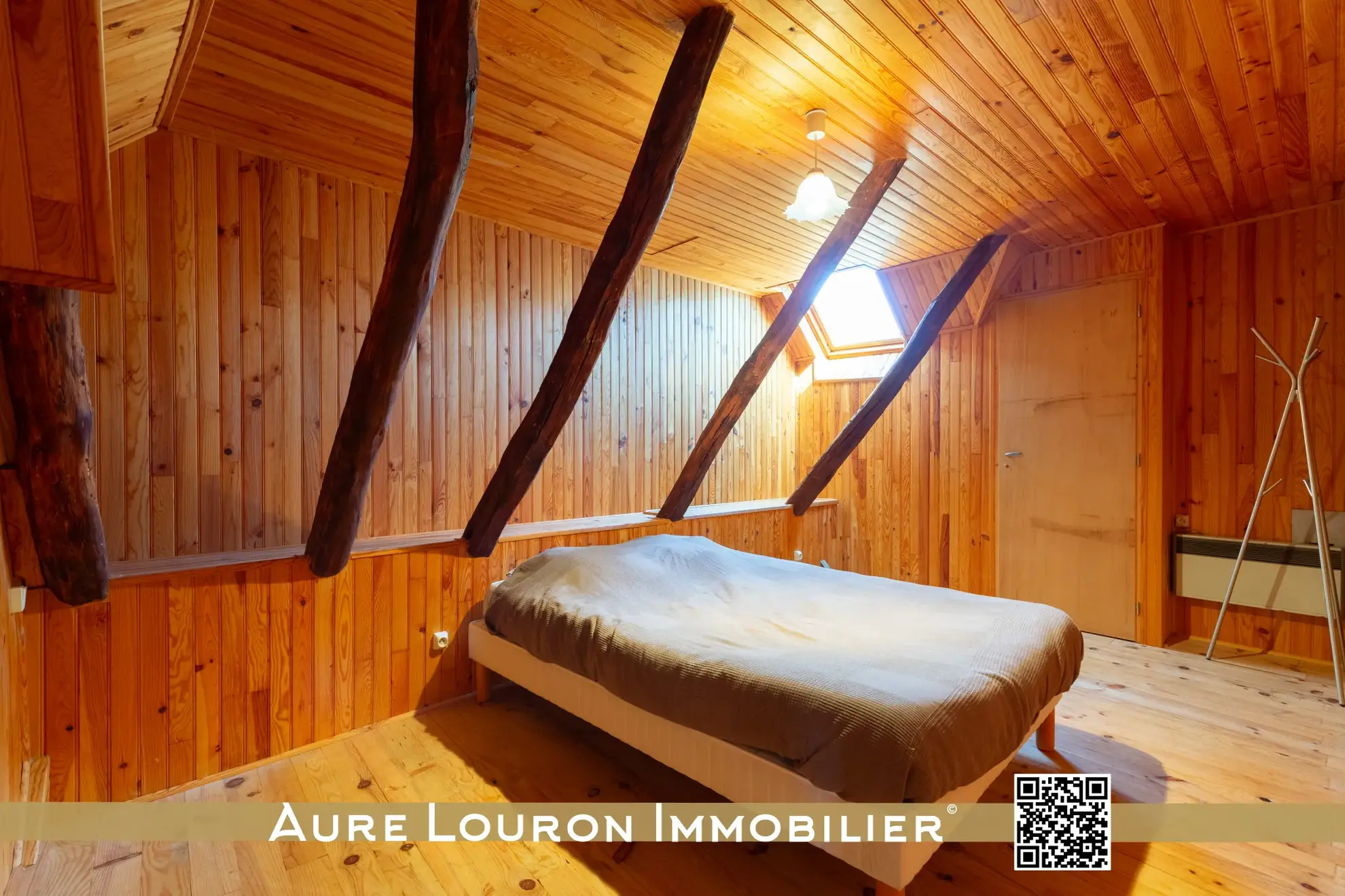 Maison pyrénéenne de 125 m² avec dépendances à Reboucs, idéal investissement 